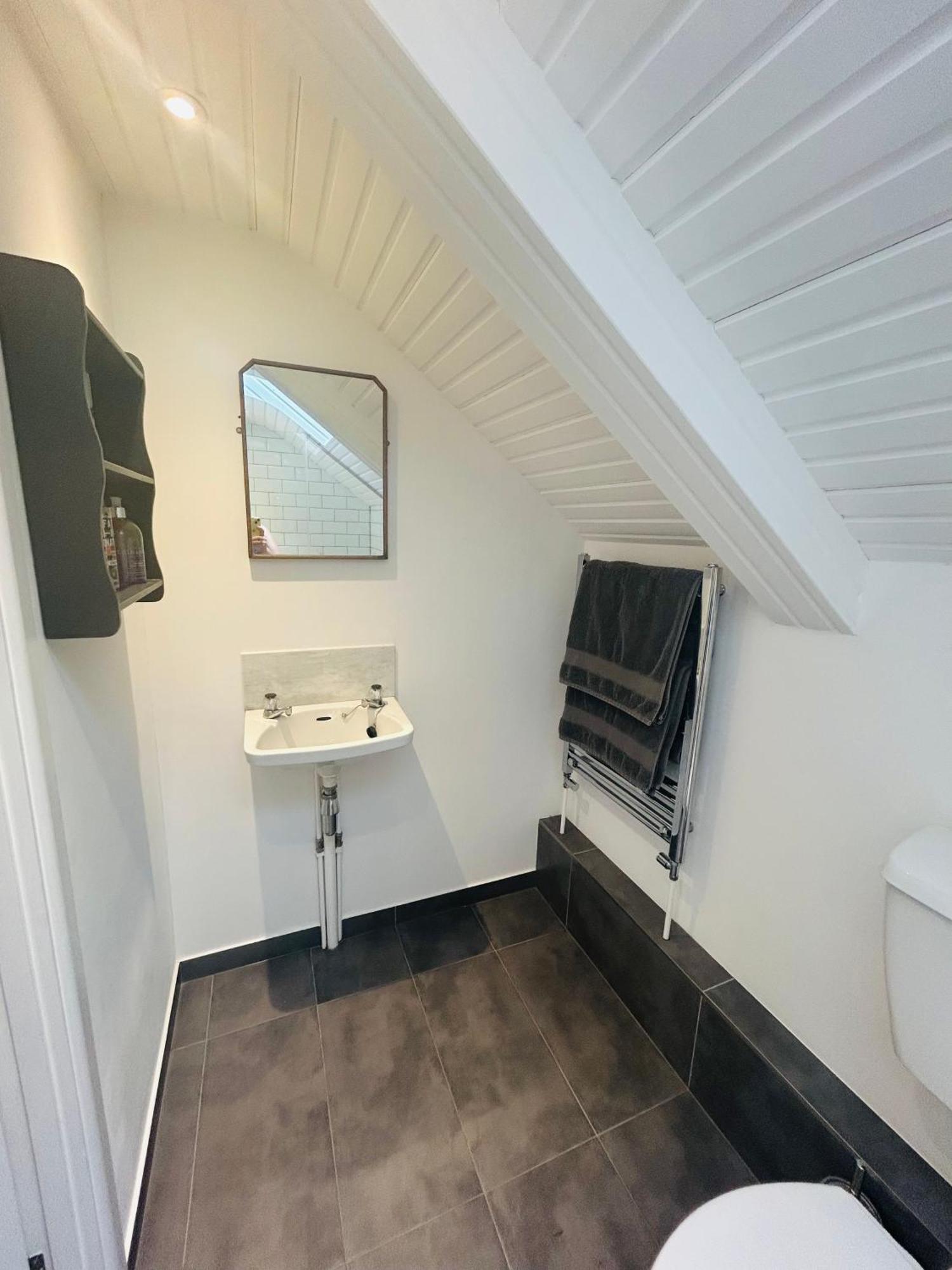 Glastonbury Festival En-Suite Studio With Kitchenette - 2 Miles To Site Bagian luar foto